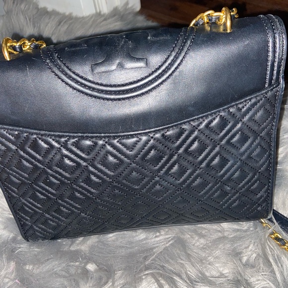 Tory Burch bag barely used - Picture 2 of 6